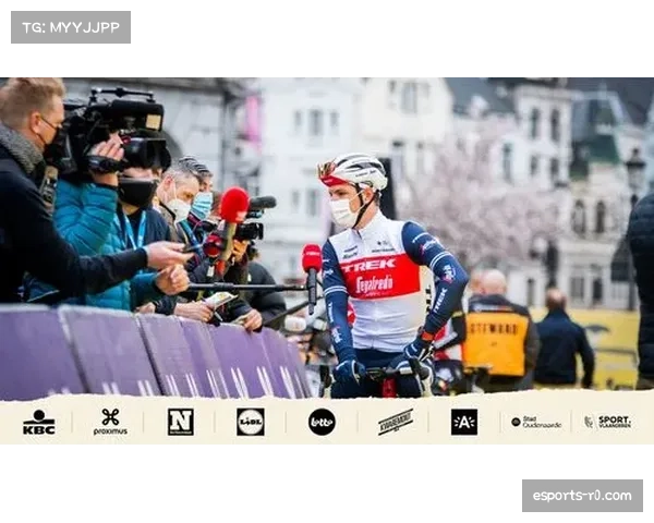 环弗兰德斯古典赛：范德普尔在最后爬坡发动进攻，成功卫冕